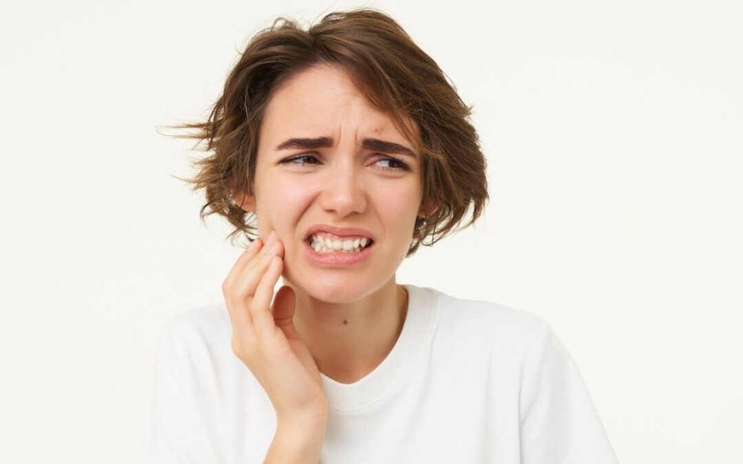 When a Bite Hurts: Signs Your Gums Are Infected